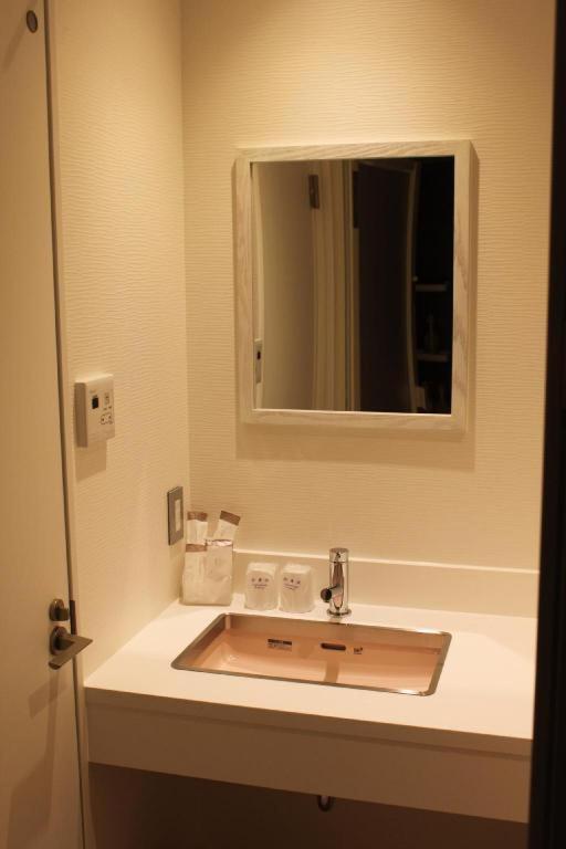 Hotel Boti Boti Osaka Buitenkant foto